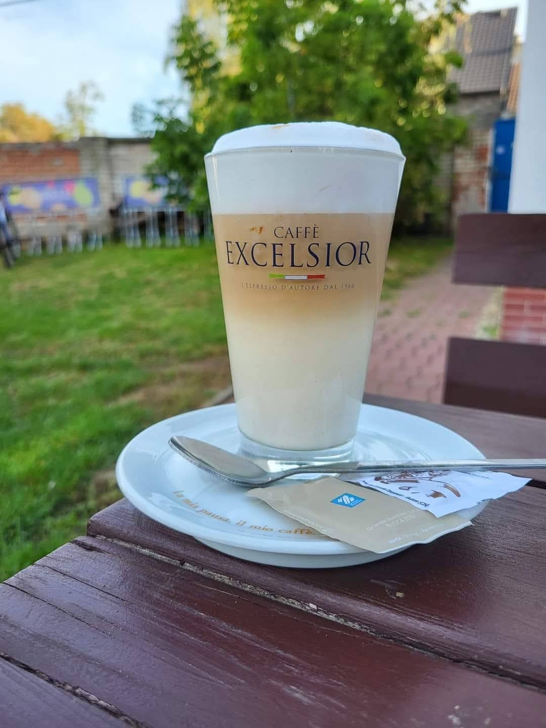 Útulný interiér baru